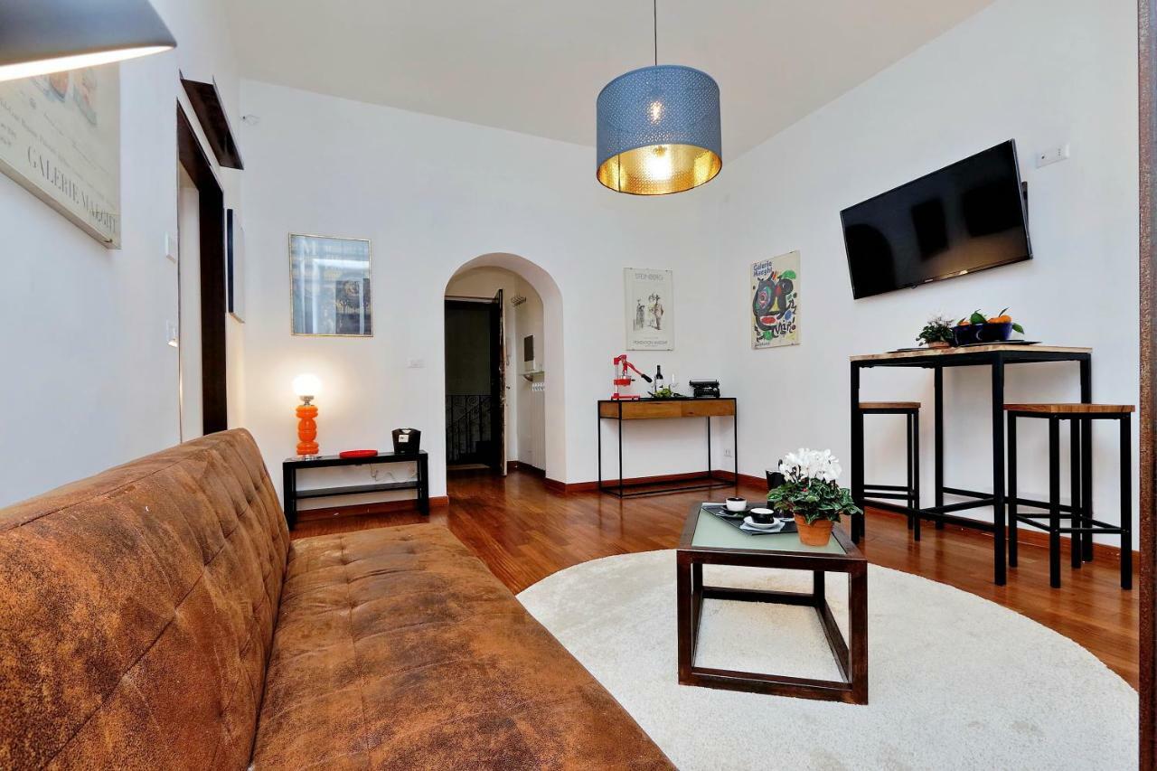 Balestrari Street - Mama's Apartment